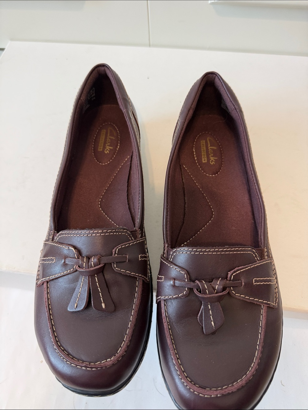 Clarks Women's Burgandy Leather Tassel Loafers